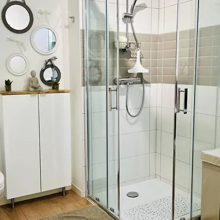 T2 Confort, 4 Pers, Terrasse, Parking Prive A - Fr-1-495-84 Apartment