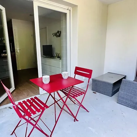 Apartment T2 A Hasparren, 4 Pers, Centre-ville, Terrasse, Parking Privatif - Fr-1-495-84 Hasparren